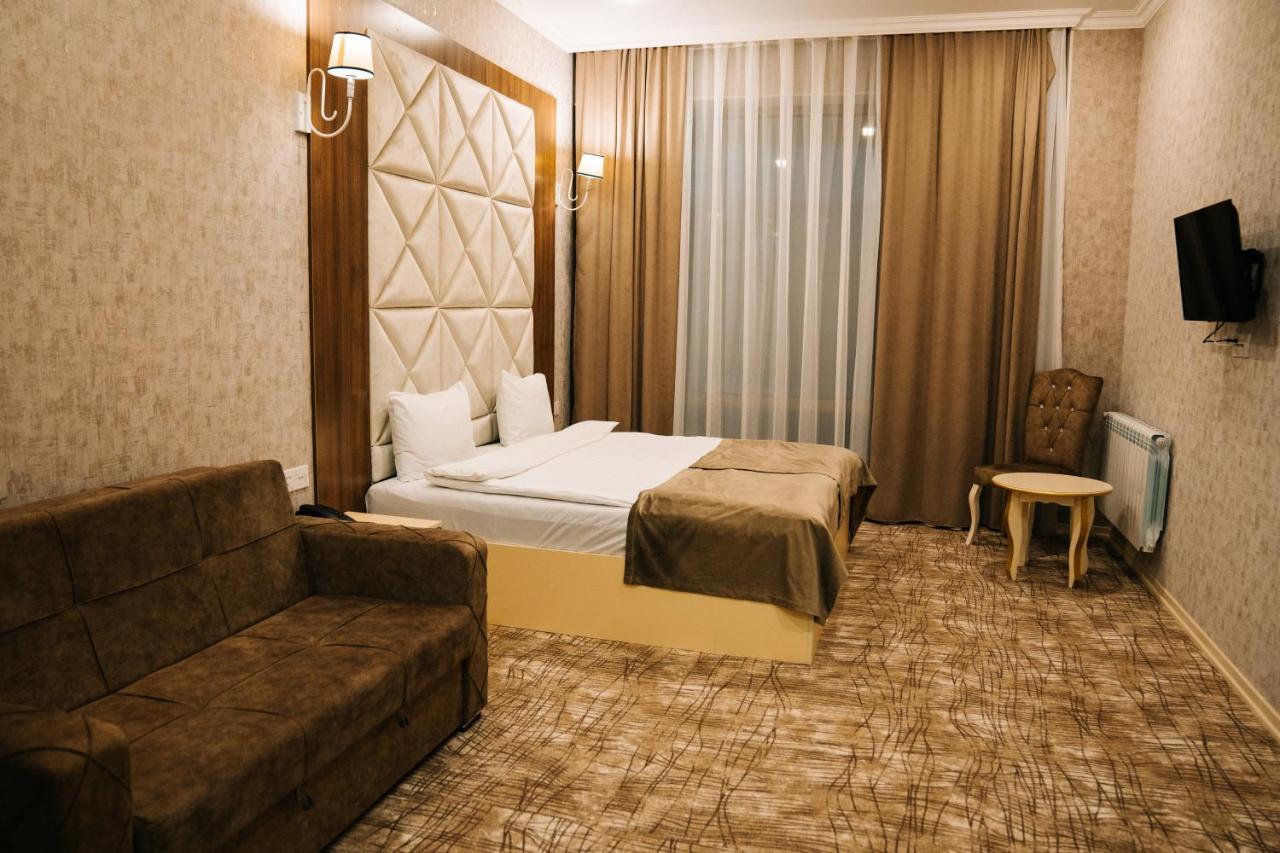 The Clocktower Hotel Baku Exterior photo