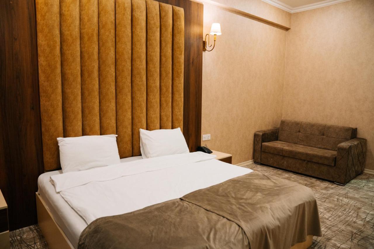 The Clocktower Hotel Baku Exterior photo